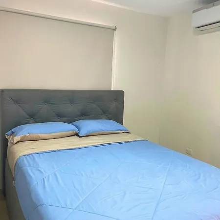 Con Acceso Directo A La Playa Apartment